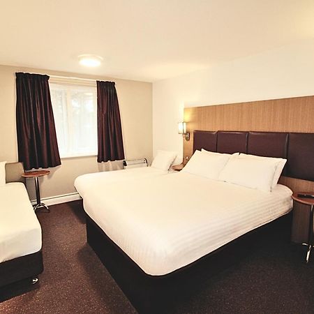 Orchid Epsom; Sure Hotel Collection By Best Western Bagian luar foto